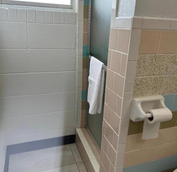 غرفة قياسية فردية, Driftwood Inn And Lodge By The Lake