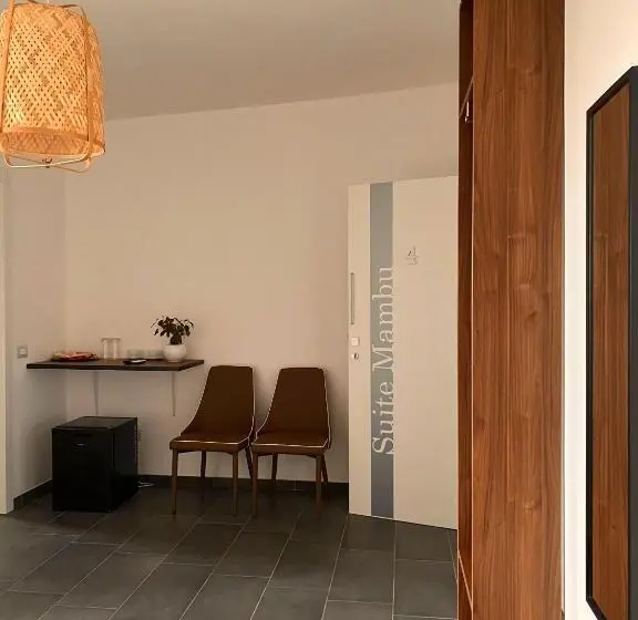 デラックススイート, Habitat Luxury Suites