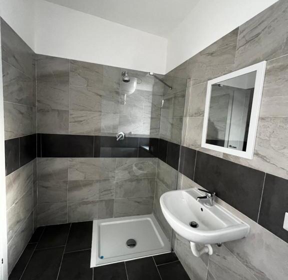 豪华套房, Habitat Luxury Suites