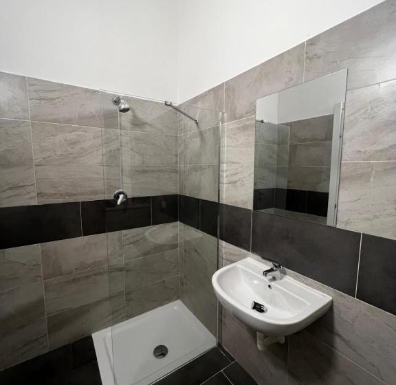 带按摩浴盆的套房, Habitat Luxury Suites