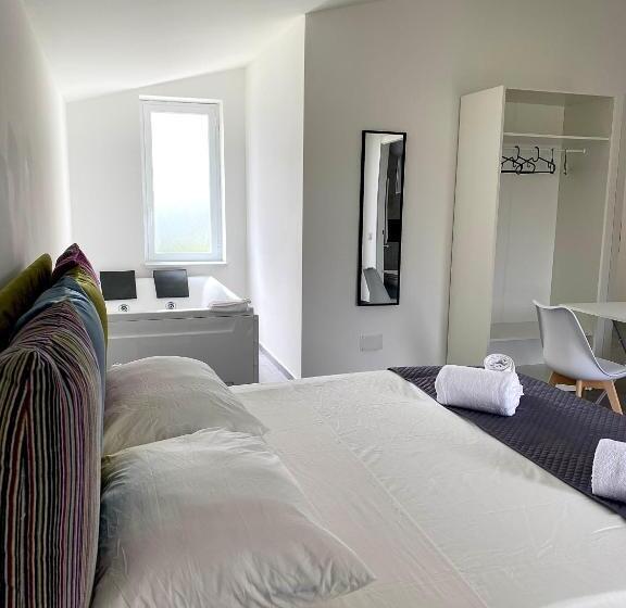 带按摩浴盆的套房, Habitat Luxury Suites