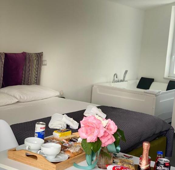 Люкс с гидромассажем, Habitat Luxury Suites