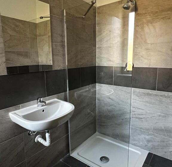 带大床的套房, Habitat Luxury Suites