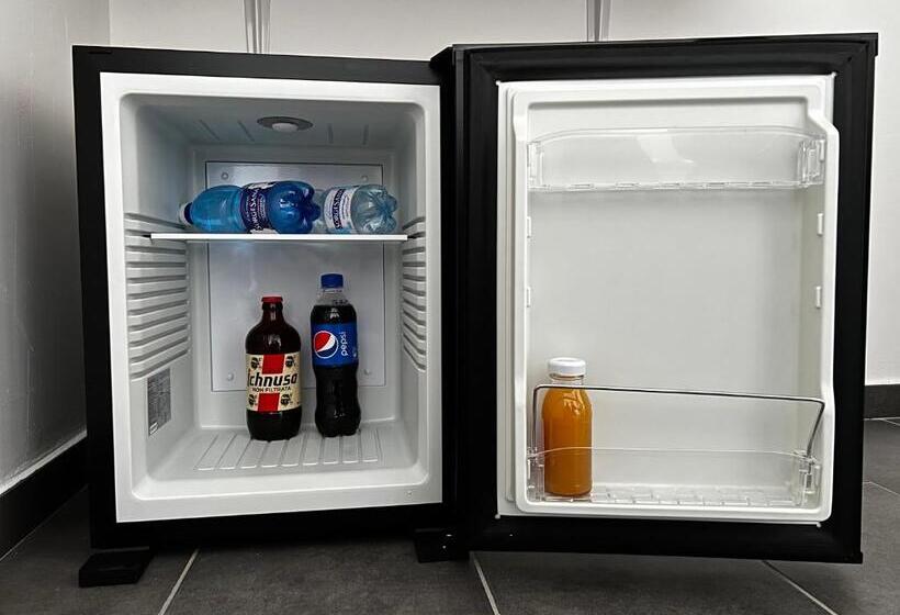 带大床的套房, Habitat Luxury Suites