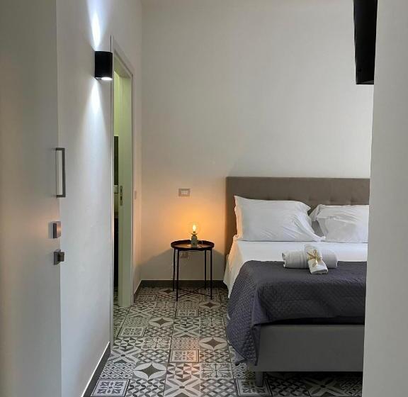 标准间, Habitat Luxury Suites