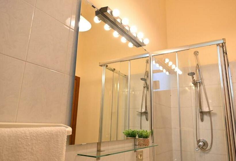 חדר סטנדרט, B&b A Capua   I Portici Del Centro