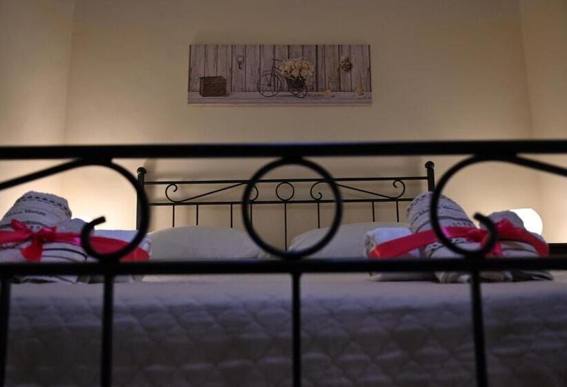 חדר סטנדרט, B&b A Capua   I Portici Del Centro