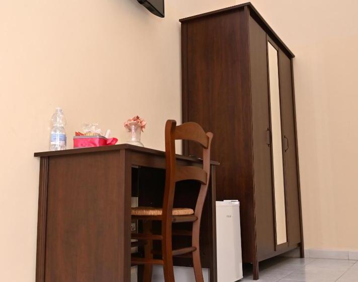 חדר סטנדרט, B&b A Capua   I Portici Del Centro