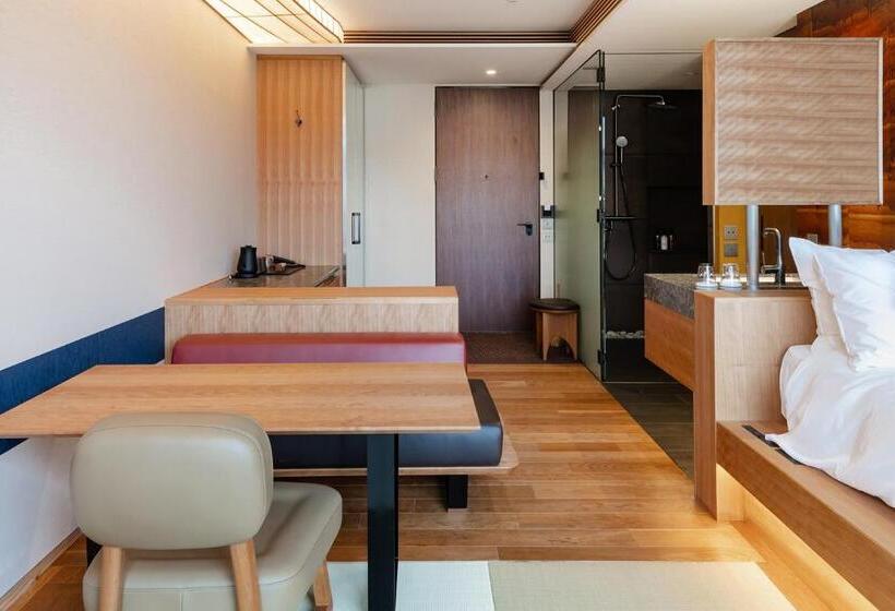 Deluxe Room with Balcony