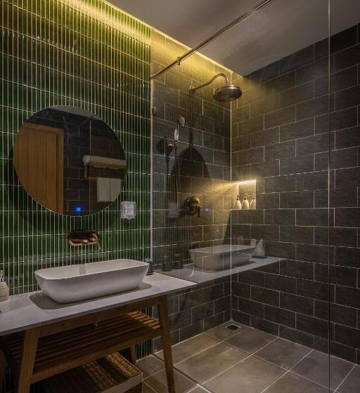 اتاق لوکس با چشمانداز شهر, The Leaf Boutique Oceanfront