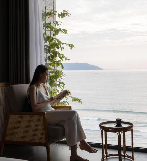 سوییت با چشمانداز دریا, The Leaf Boutique Oceanfront