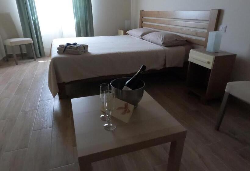 スーペリアの４人部屋, Equiturismo San Lorenzo   Villa Kamara