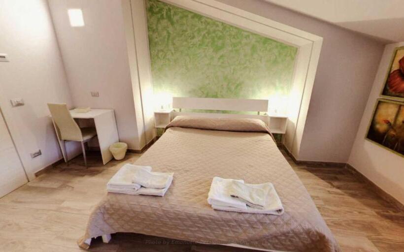 Номер Стандарт, La Vineria