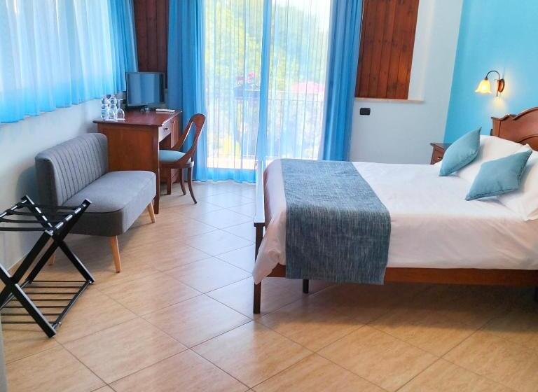 חדר דלוקס עם מרפסת, Villa Gloria