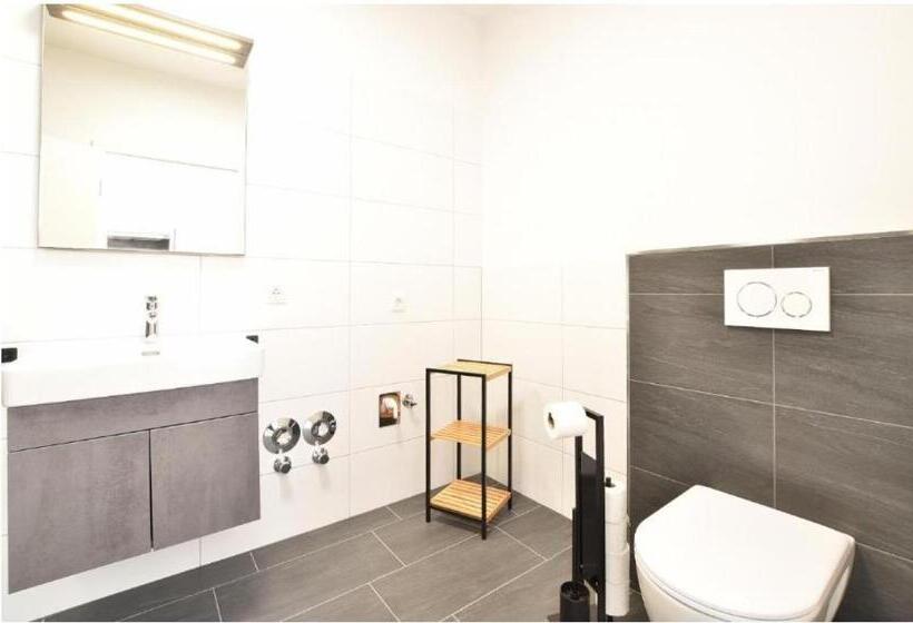 Апартаменты Superior 1 Спальня, Myquartier Central City Suites