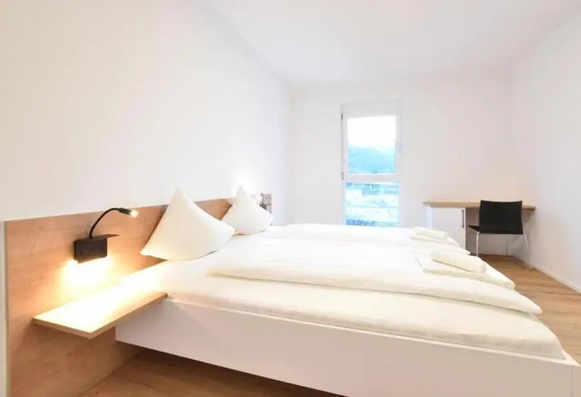 ペントハウスルーム, Myquartier Central City Suites