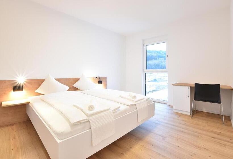 ペントハウスルーム, Myquartier Central City Suites