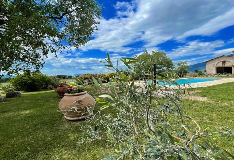 Дом 1 Спальня, Exclusive Pool Open All Year Spoleto Biofarm Slps 8 Village Shops, Bar1 Km 3