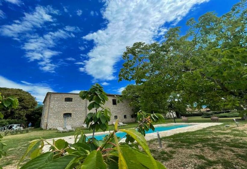 Дом 1 Спальня, Exclusive Pool Open All Year Spoleto Biofarm Slps 8 Village Shops, Bar1 Km 3
