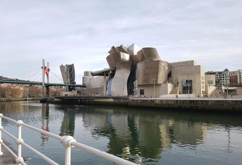 Одноместный Номер Стандарт Адаптированный для Инвалидов, Guggenheim Riverview Hbi01297