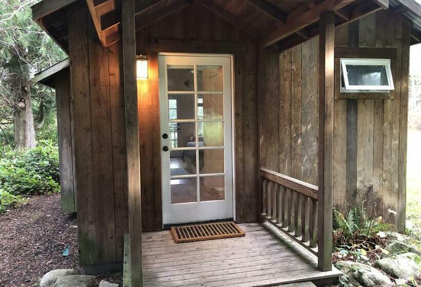 جناح ديلوكس سرير كينج, Lopez Farm Cottages & Tent Camping