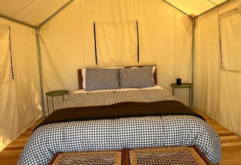 كوخ قياسي, Lopez Farm Cottages & Tent Camping