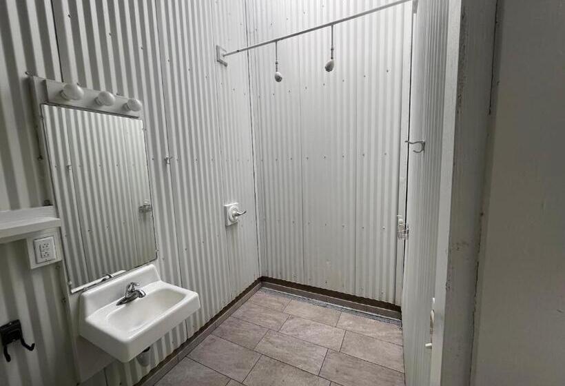 كوخ قياسي, Lopez Farm Cottages & Tent Camping