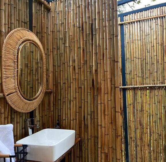 Бунгало Deluxe, Santuario Luxury Eco