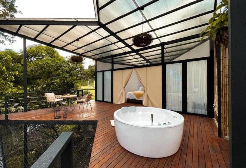 Бунгало Deluxe, Santuario Luxury Eco