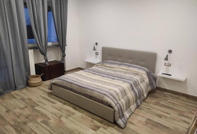 اتاق لوکس با تخت بزرگ, B&b Magnolia Bari