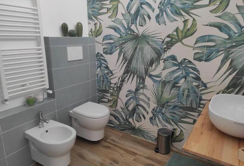 اتاق لوکس سه تخته, B&b Magnolia Bari