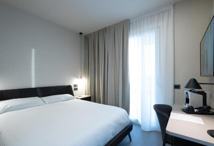 デラックスルーム, Bbcube