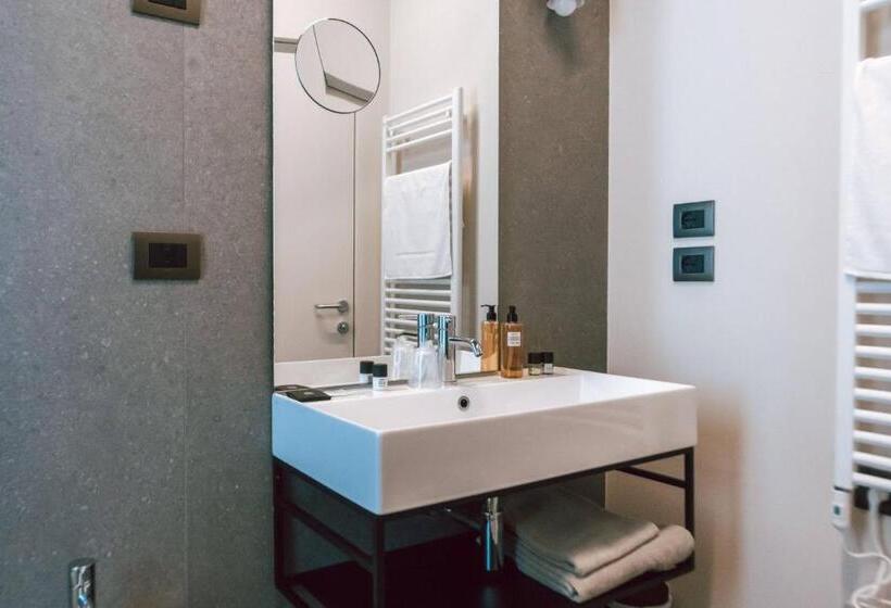 スタンダードシングルルーム, Bbcube