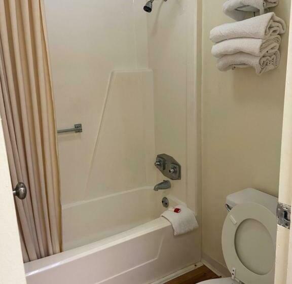 غرفة قياسية سرير كينج, Corbin Inn