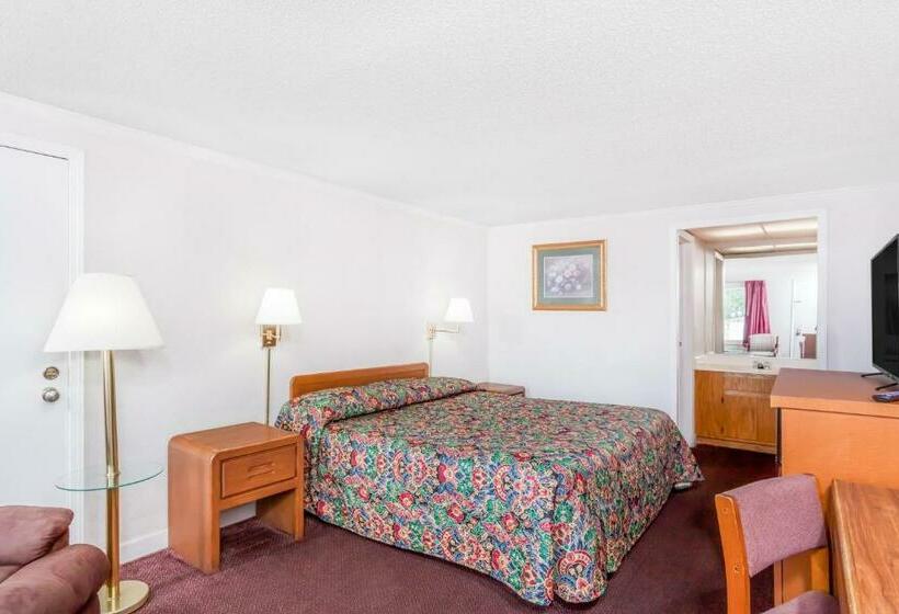 غرفة قياسية سرير كينج, Corbin Inn