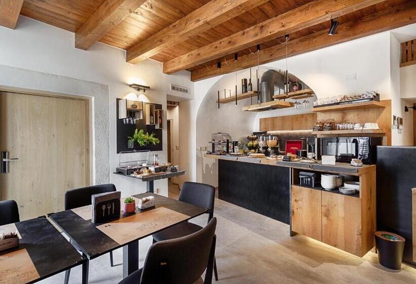 标准间带阳台, Dimora Bonafede Ibla Design Rooms