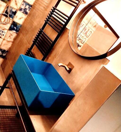 キングサイズベッドのスタンダードルーム, Garage47 Storica Officina Meccanica Loft B&b In Pienza