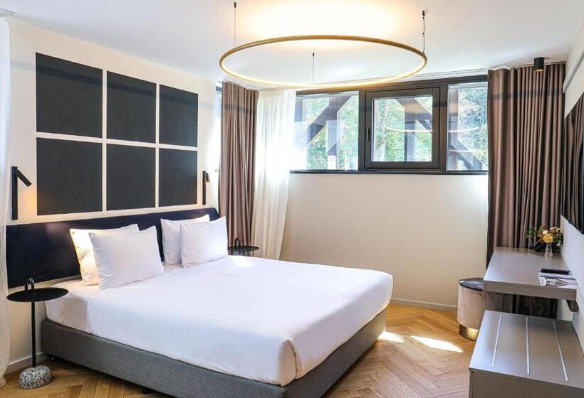 اتاق لوکس, čad