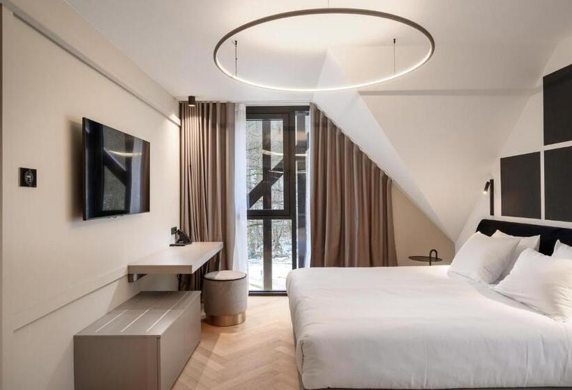 اتاق لوکس, čad