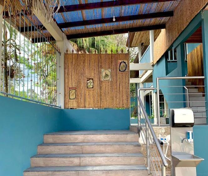 スタンダード４人部屋, Ticozuma