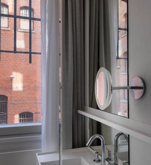 اتاق لوکس, Wilmina