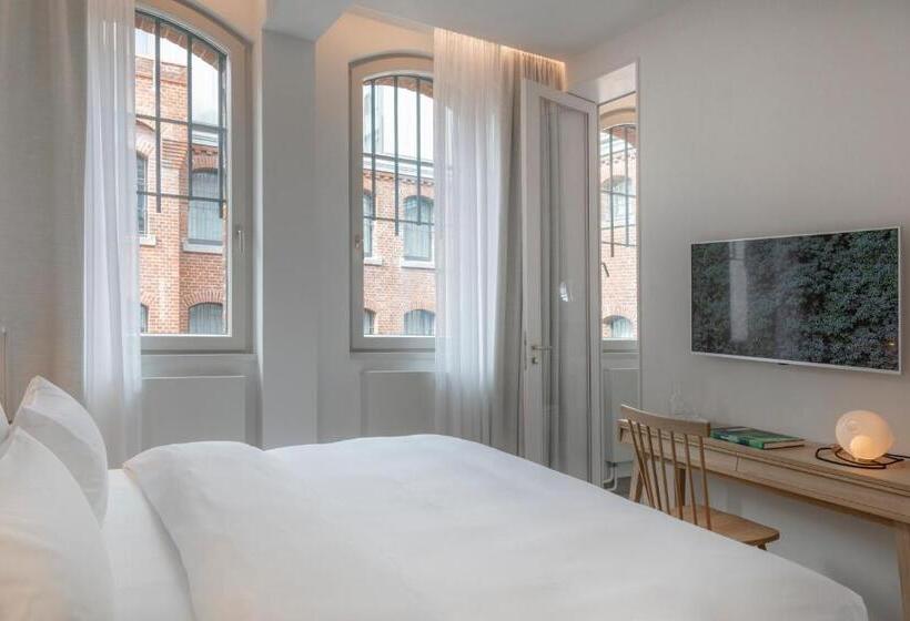 اتاق لوکس, Wilmina