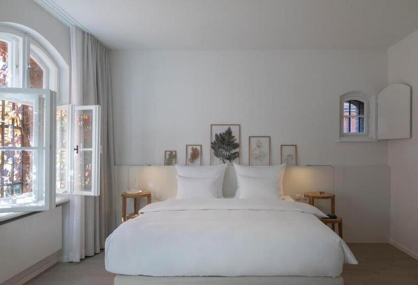 اتاق سوپریور با تخت بزرگ, Wilmina