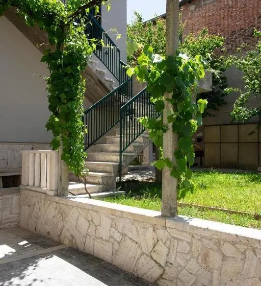 Standard-studio Parveke, L Acqua E La Pietra