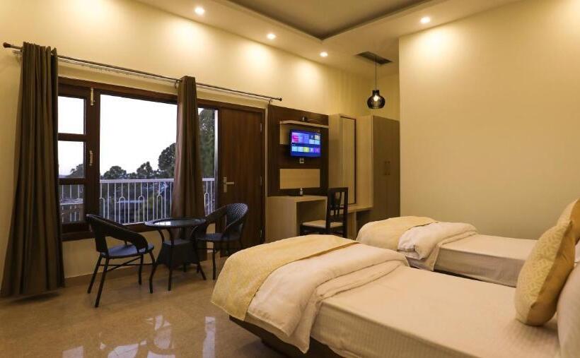 스탠다드 룸 킹사이즈 침대, Le Halcyon Kasauli