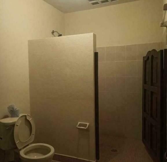 اتاق استاندارد سه نفره, El Hogar Del Viajero Hostel