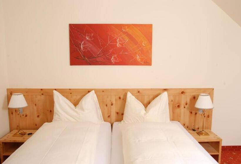 غرفة قياسية, Der Winzerhof