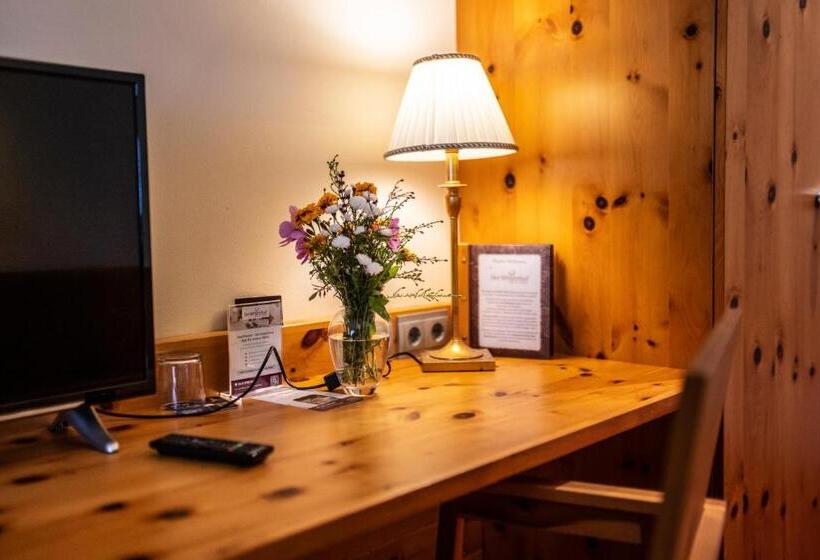 غرفة قياسية, Der Winzerhof