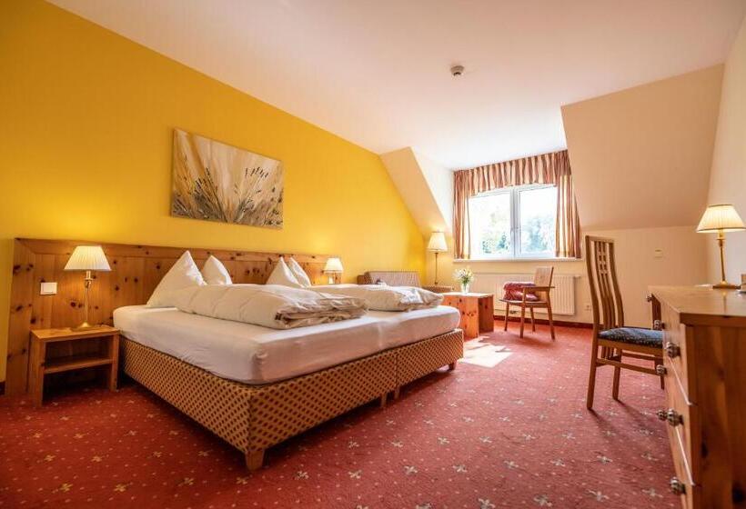 غرفة سوبيريور, Der Winzerhof