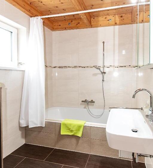 شقة غرفة واحدة, Der Winzerhof